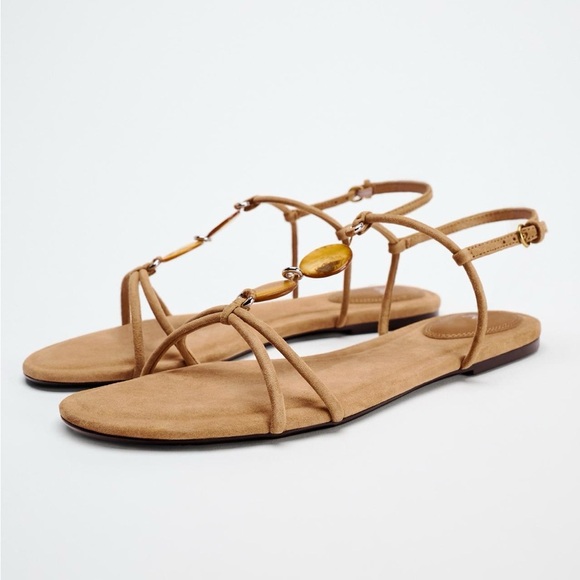 NWT ZARA EMBELLISHED LEATHER SANDAL 8
🚨FIRM PRICE - Picture 1 of 6